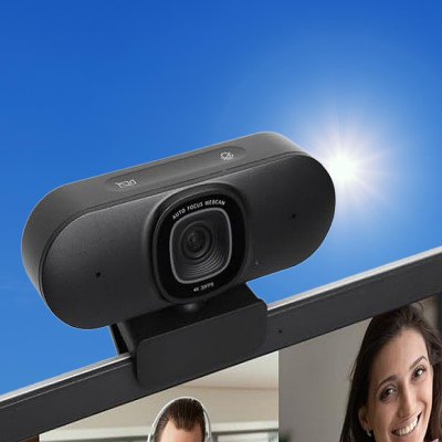 WebCamera™ 4K installée sur écran pendant un appel vidéo – Qualité Ultra HD avec autofocus – Streaming Univers